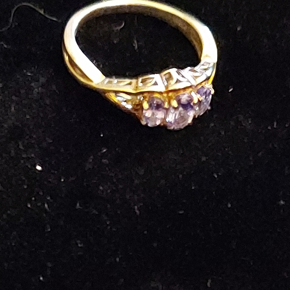 Ring - Picture 2 of 2